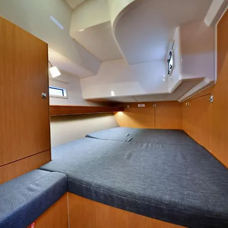 Sailing Yacht Queen Eliza Bateau-hôtel *
